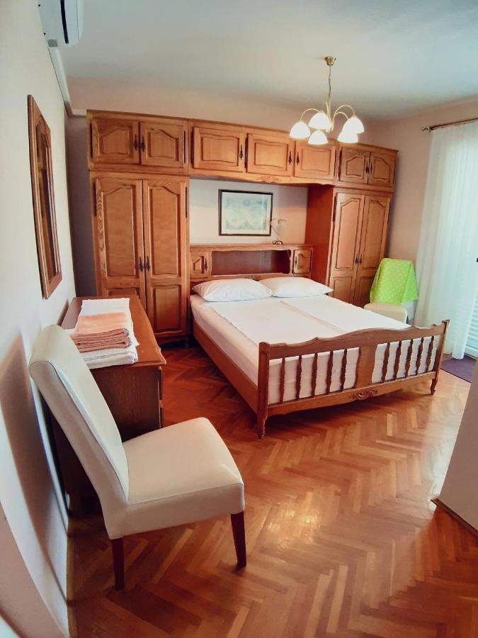 노바야 F• R• I• E• N• D• S• B&B 외부 사진